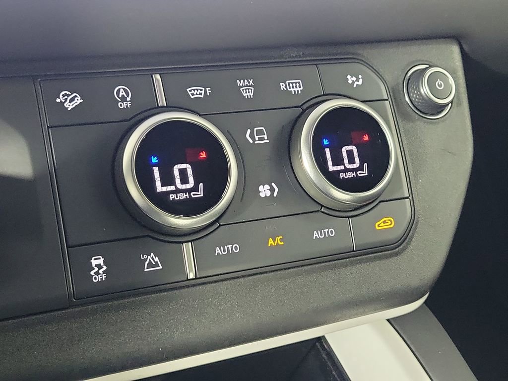 Used 2025 Land Rover Defender 110 S AWD/4WD image 17