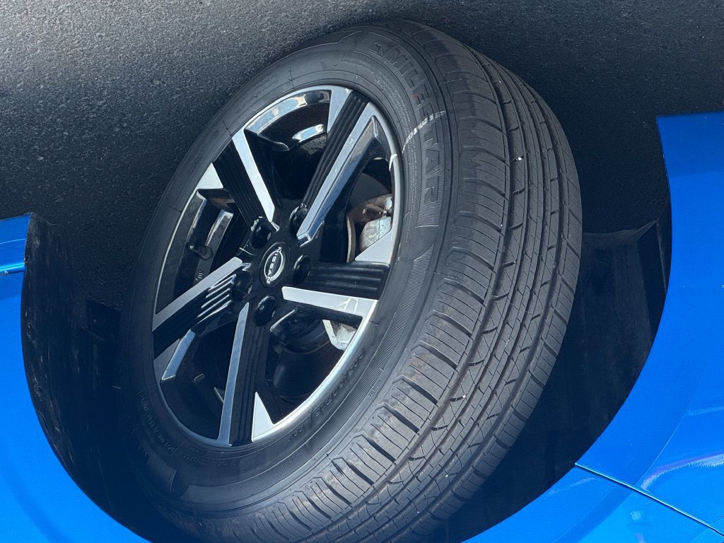 Used 2024 Nissan Sentra SV FWD image 9