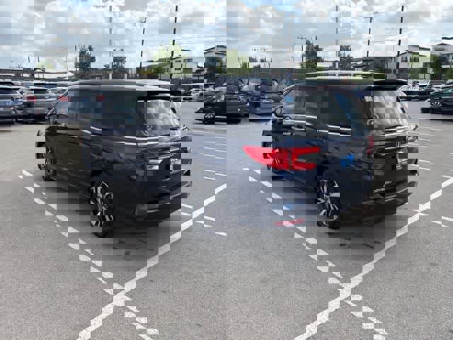 Used 2021 Honda Odyssey Touring image 3