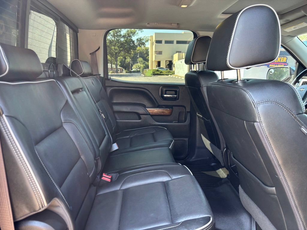 Used 2017 Chevrolet Silverado 1500 High Country AWD/4WD image 32