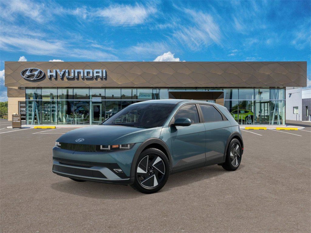 New 2025 Hyundai Ioniq 5 SE
