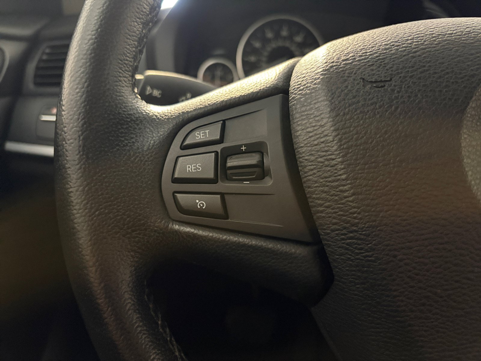 Used 2011 BMW X3 xDrive28i AWD/4WD image 37