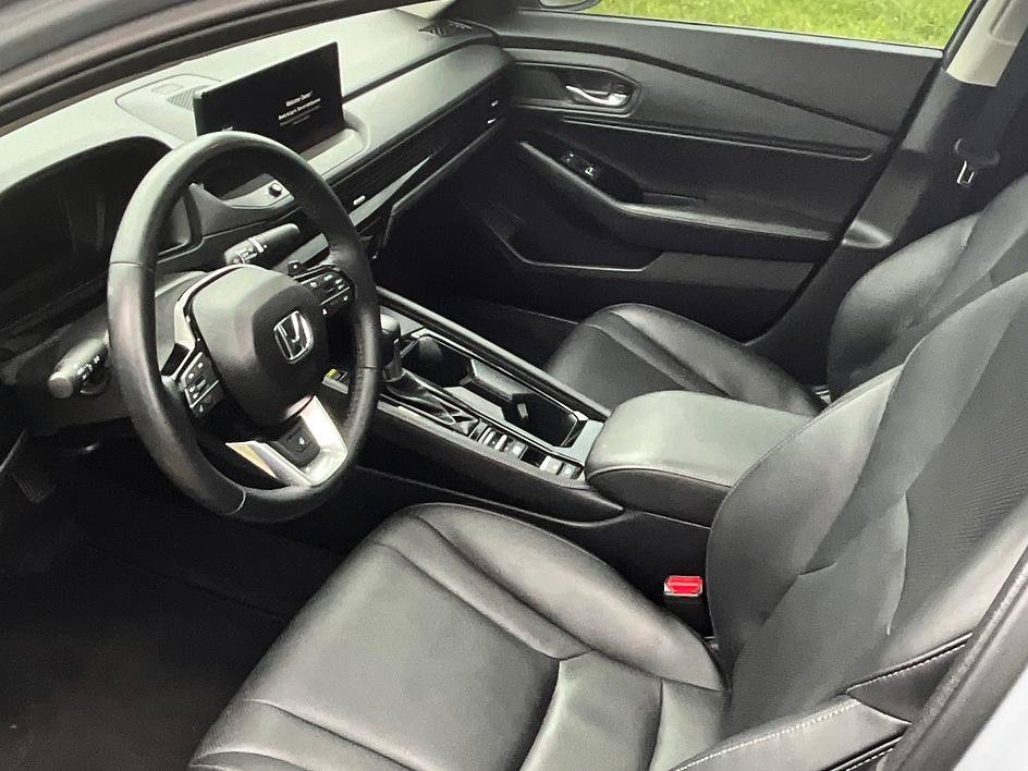 Used 2025 Honda Accord Touring image 25