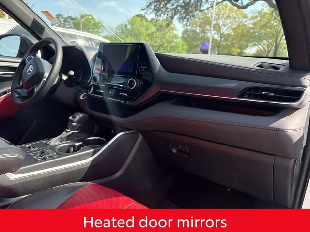 Used 2024 Toyota Highlander XSE image 19