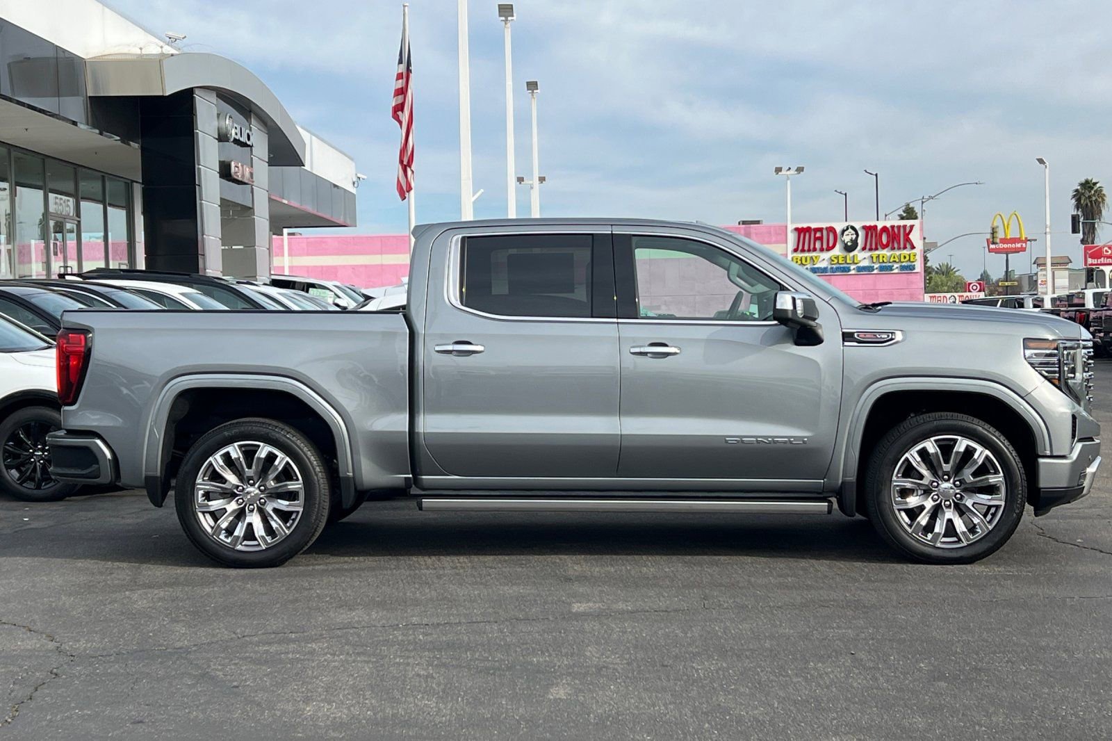 New 2026 GMC Sierra 1500 Denali w/ Denali Reserve Package AWD/4WD image 4