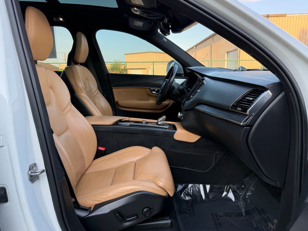 Used 2021 Volvo XC90 T8 Inscription w/ Protection Package Premier AWD/4WD image 23