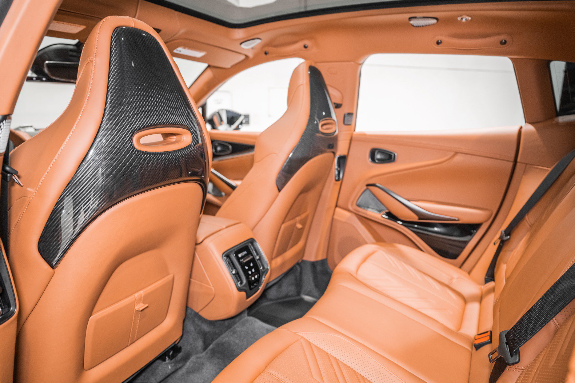 New 2026 Aston Martin DBX 707 AWD/4WD image 15