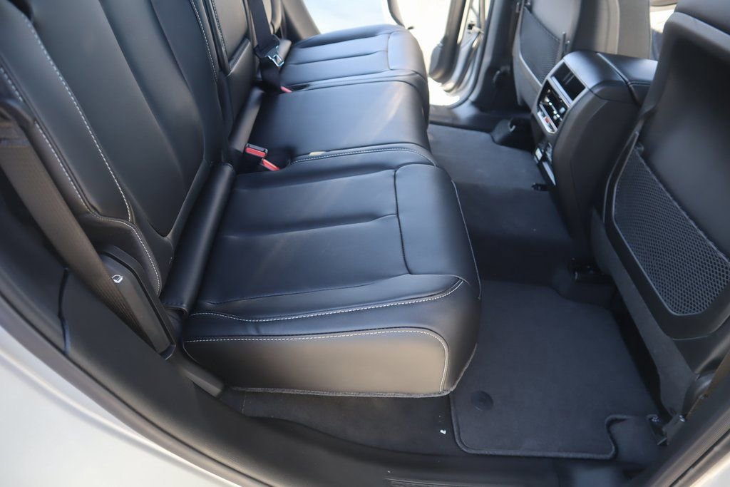 New 2025 Jeep Grand Cherokee Limited image 14