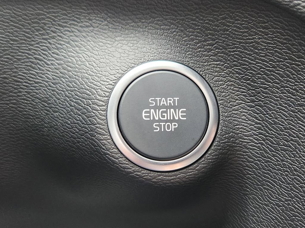 New 2026 Volvo XC40 B5 Core w/ Climate Package image 11