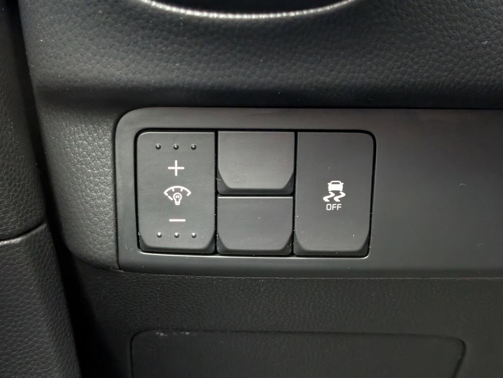 Used 2014 Kia Soul + FWD image 31
