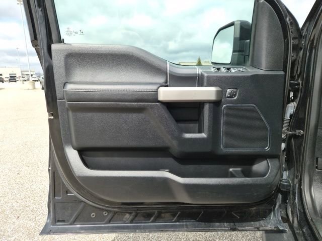 Used 2020 Ford F150 Lariat w/ Equipment Group 502A Luxury AWD/4WD image 12
