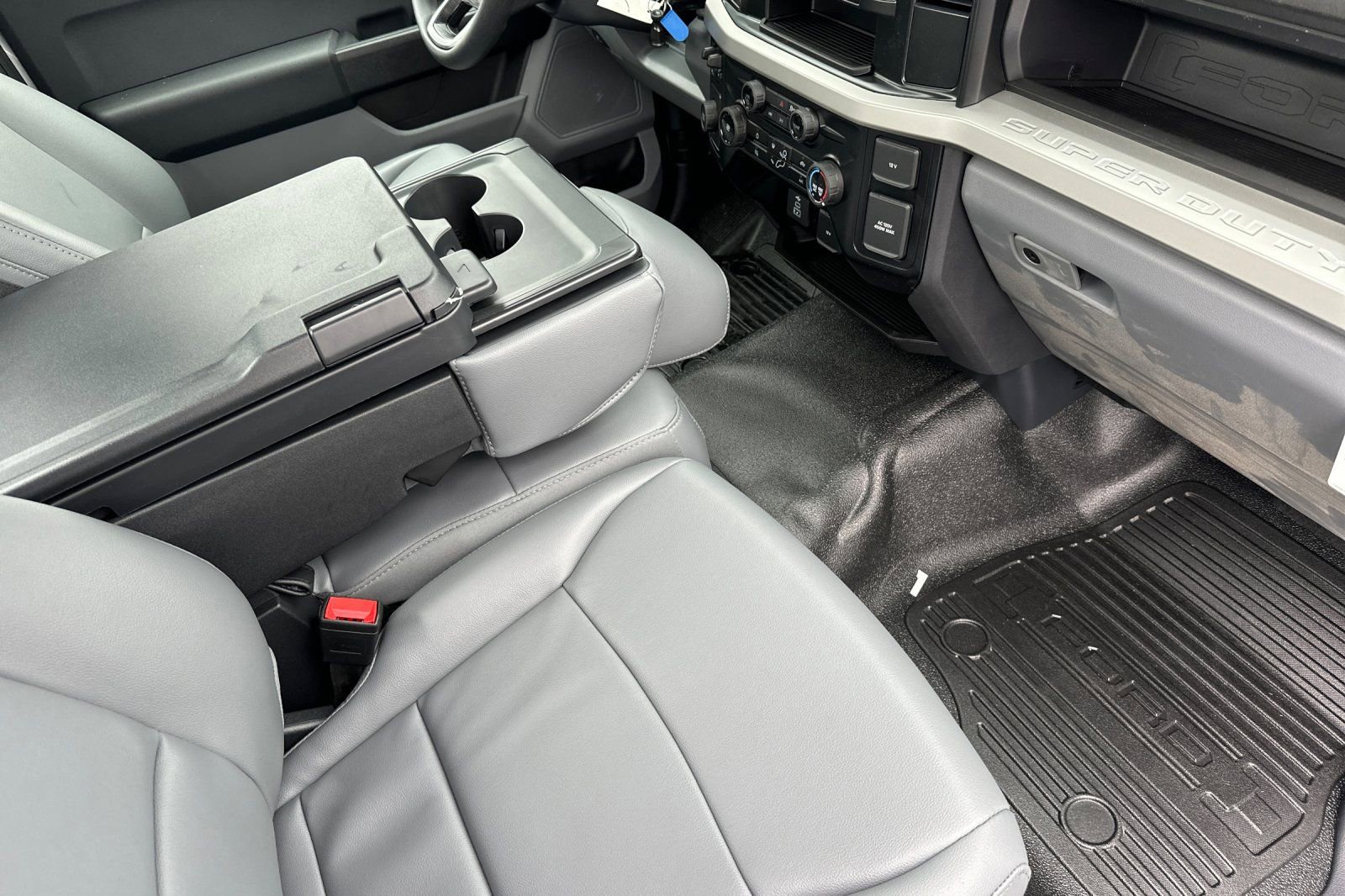New 2025 Ford F550 2WD Regular Cab Super Duty image 24