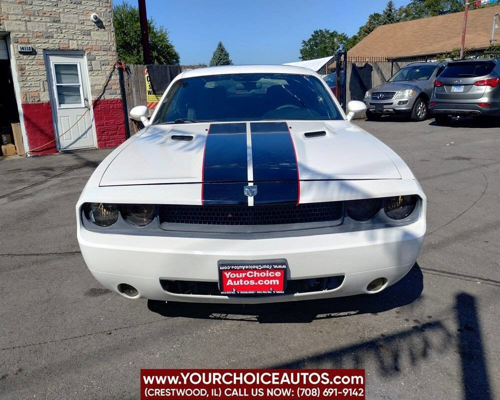 Used 2010 Dodge Challenger SE image 8