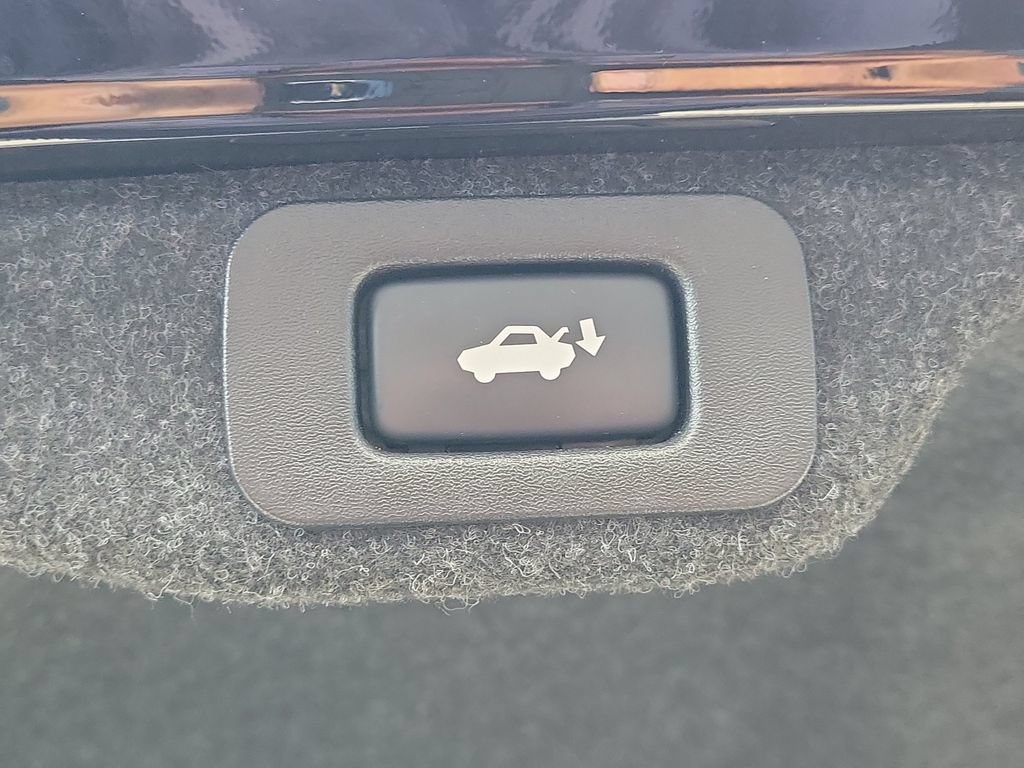 Used 2018 Lexus ES 350 w/ Luxury Package w/Wood Trim FWD image 16
