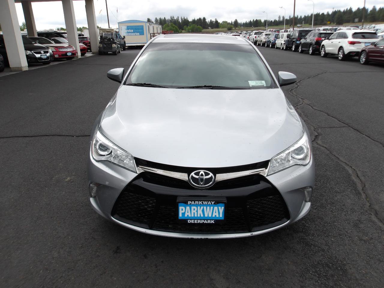 Used 2016 Toyota Camry XSE w/ Moonroof Package FWD image 8