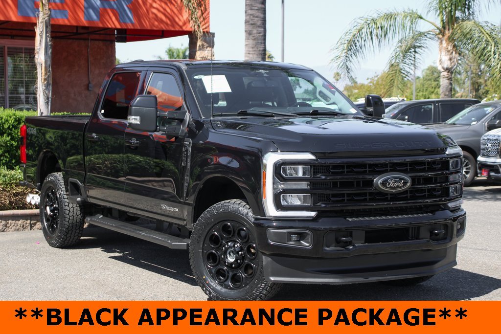 Used 2023 Ford F250 Lariat w/ Black Appearance Package image 2