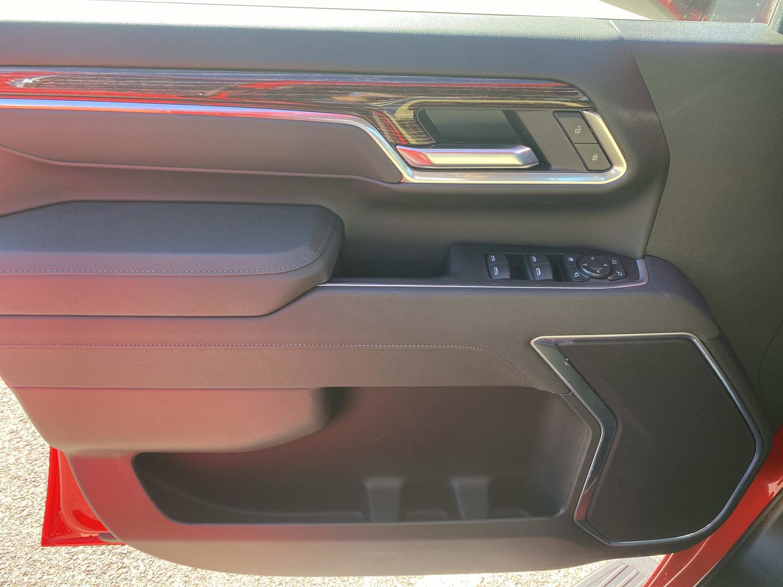 New 2026 GMC Sierra 3500 SLE w/ SLE Value Package image 15