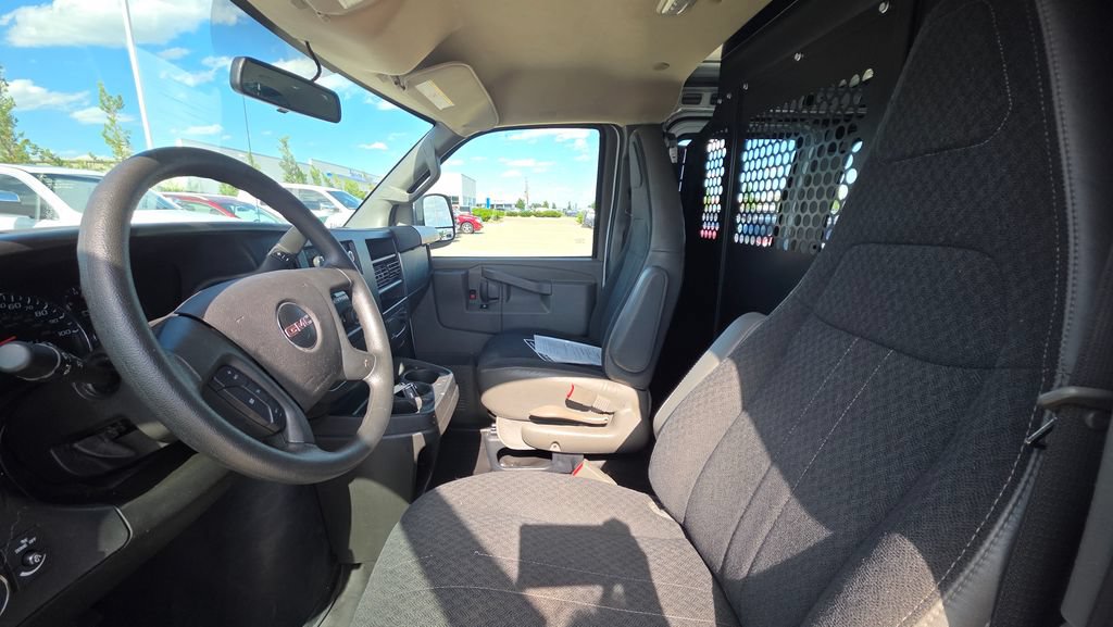 Used 2025 GMC Savana 2500 w/ Driver Convenience Package RWD image 11