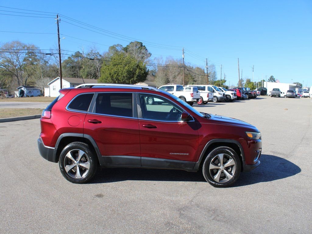 Used 2020 Jeep Cherokee Limited image 9