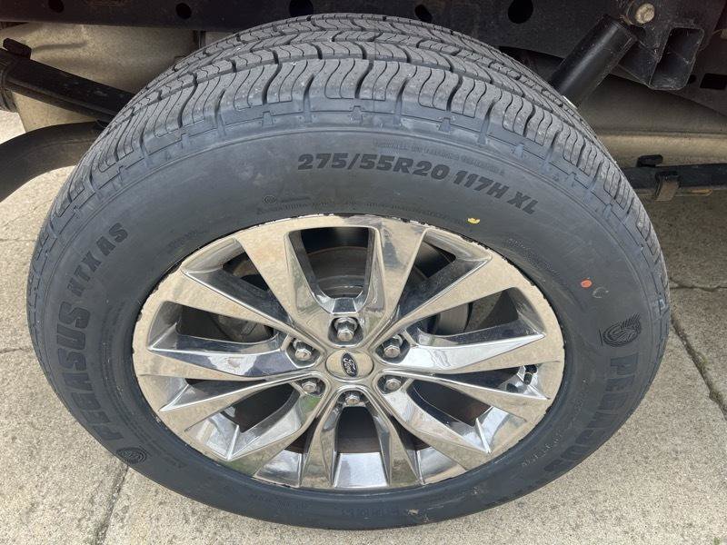 Used 2016 Ford F150 XLT w/ Equipment Group 302A Luxury AWD/4WD image 19