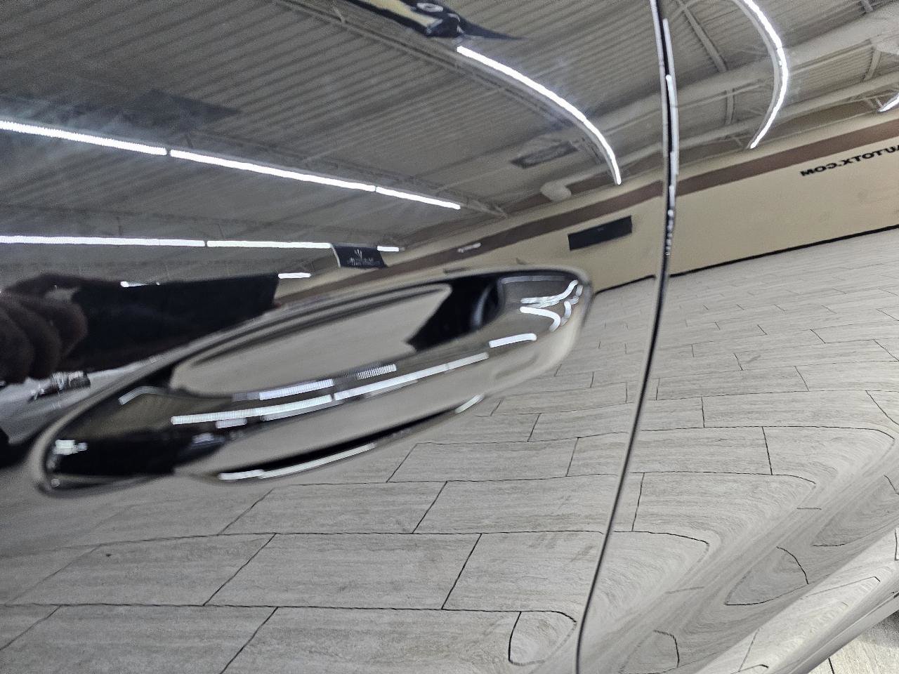 Used 2020 Porsche Cayenne AWD/4WD image 13