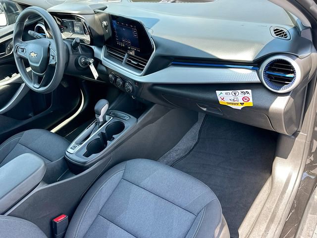 Used 2025 Chevrolet Trax LS FWD image 26