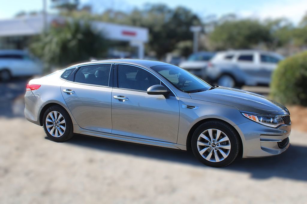 Used 2016 Kia Optima EX image 4