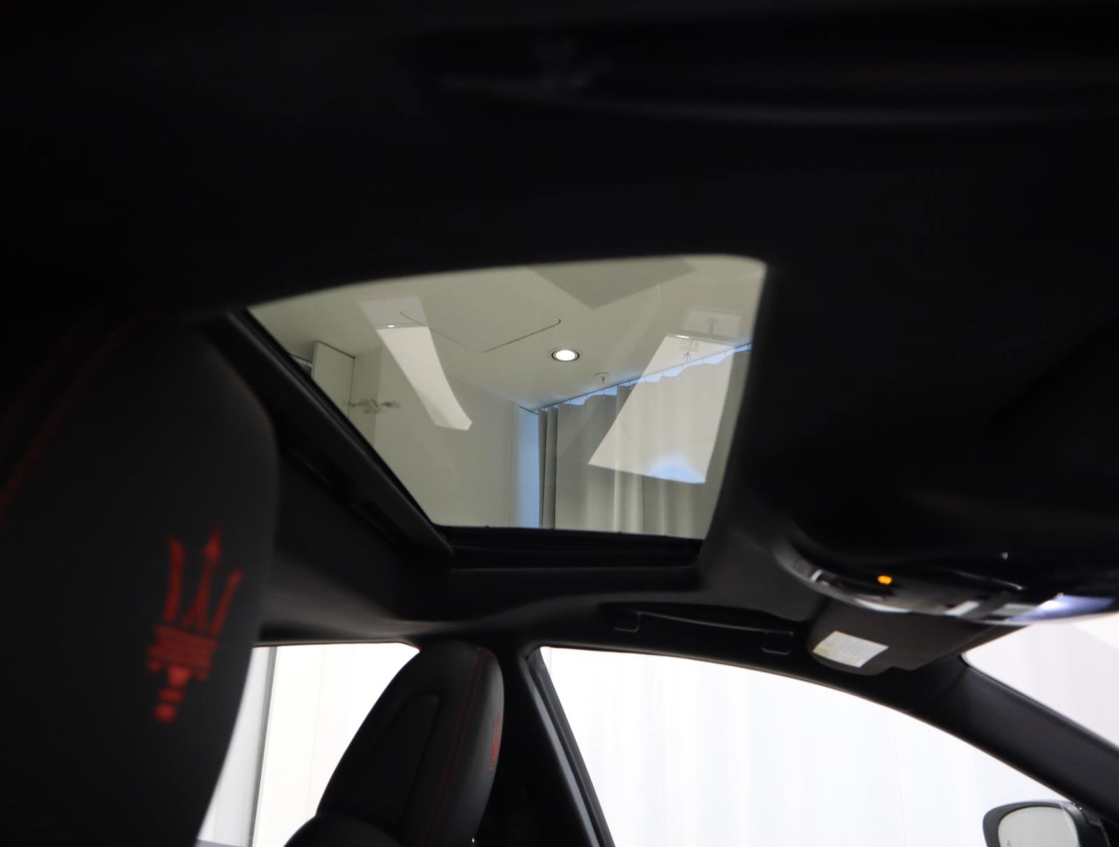 Used 2024 Maserati Ghibli Modena Q4 image 19