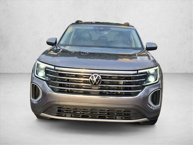 Used 2024 Volkswagen Atlas SE FWD image 2