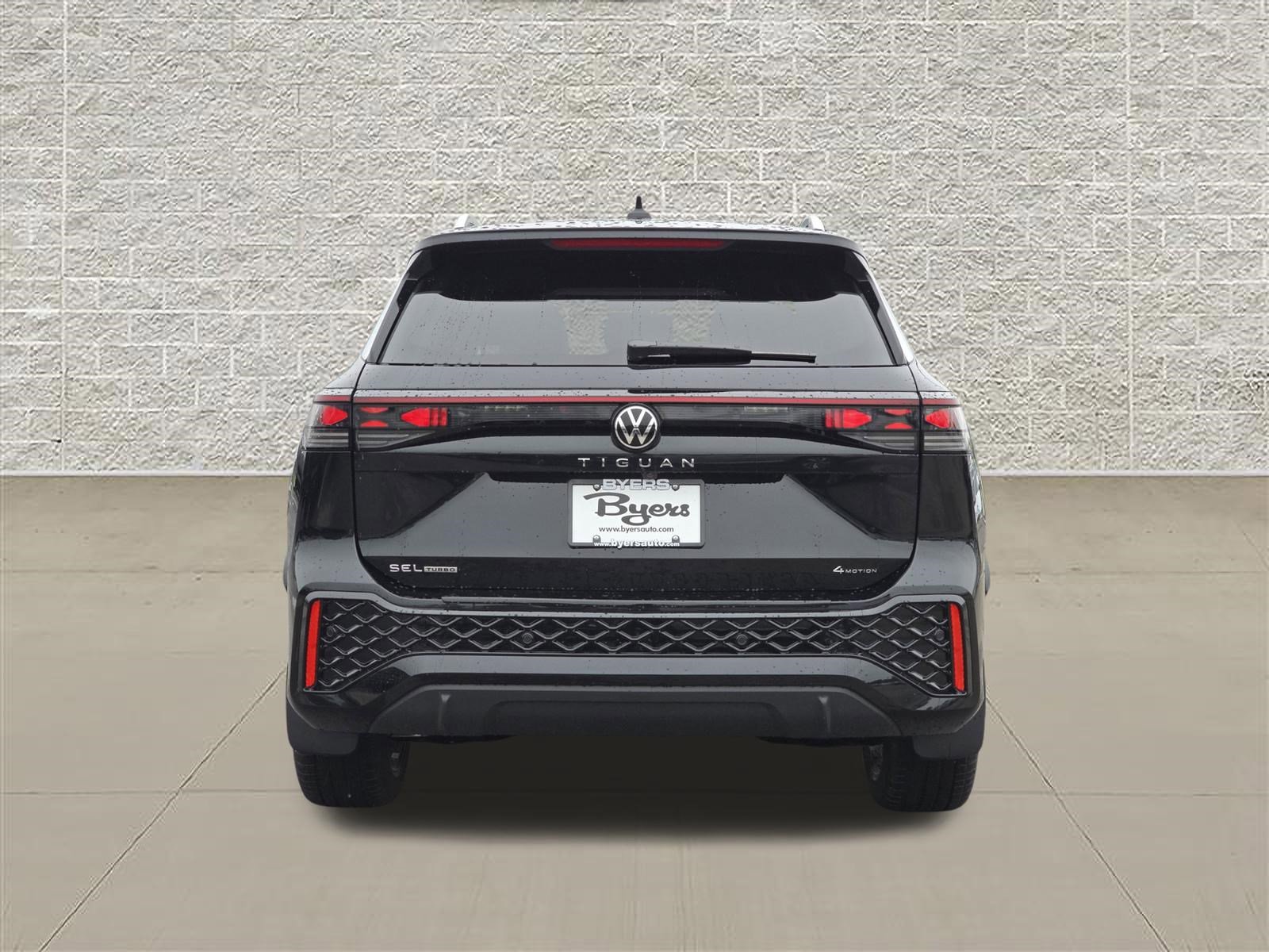 New 2026 Volkswagen Tiguan SEL R-Line AWD/4WD image 6