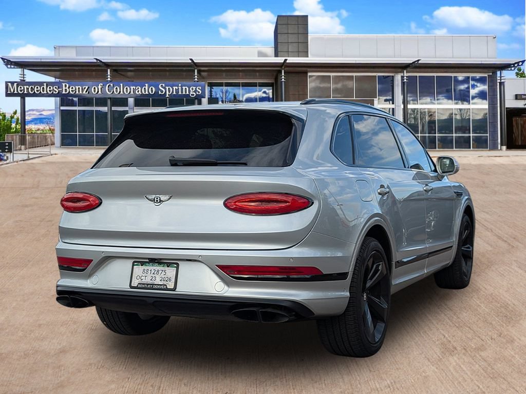Used 2023 Bentley Bentayga Extended Wheelbase AWD/4WD image 7