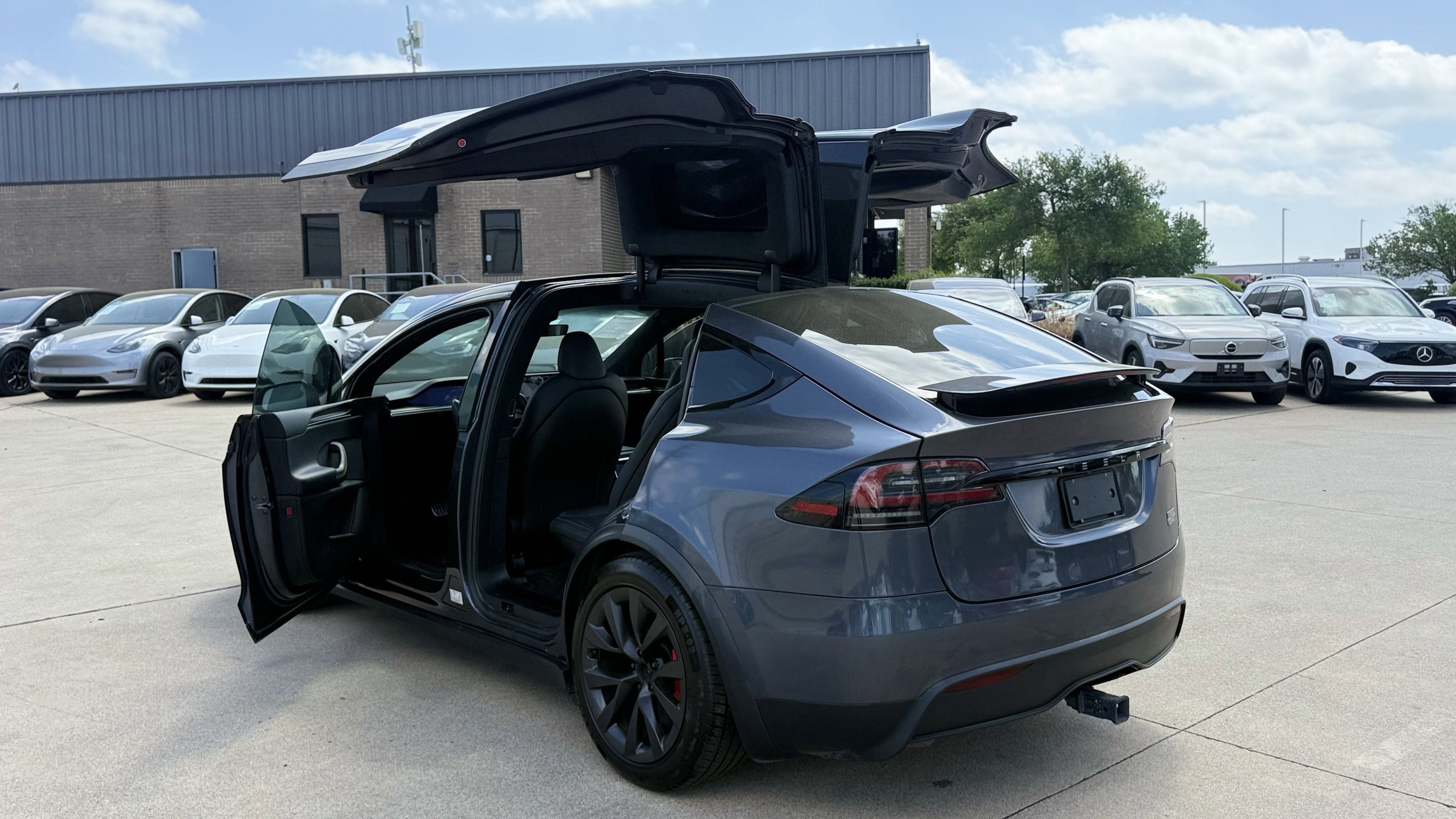 Used 2023 Tesla Model X Plaid image 15