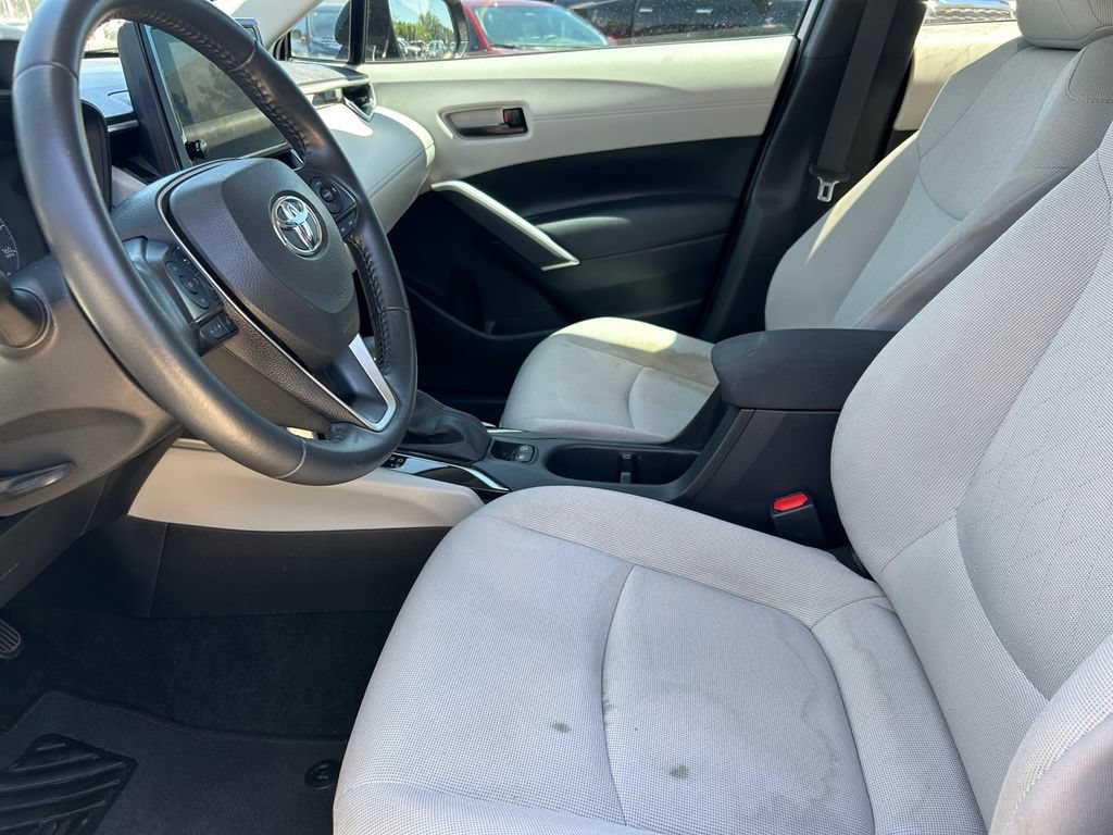 Used 2024 Toyota Corolla Cross LE FWD image 11