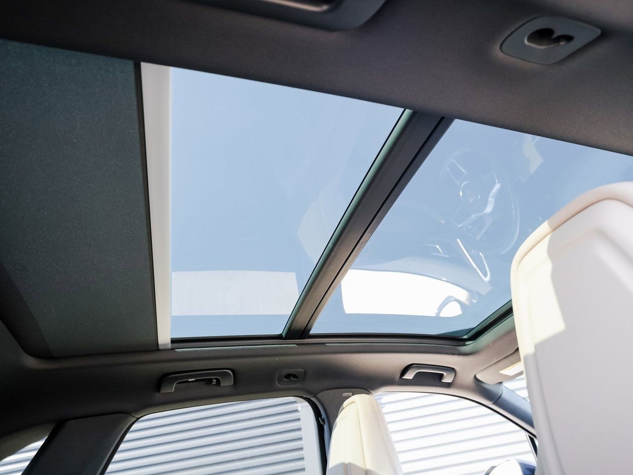 Certified 2023 Porsche Cayenne image 29