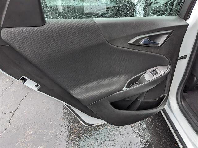 Used 2023 Chevrolet Malibu LT image 12