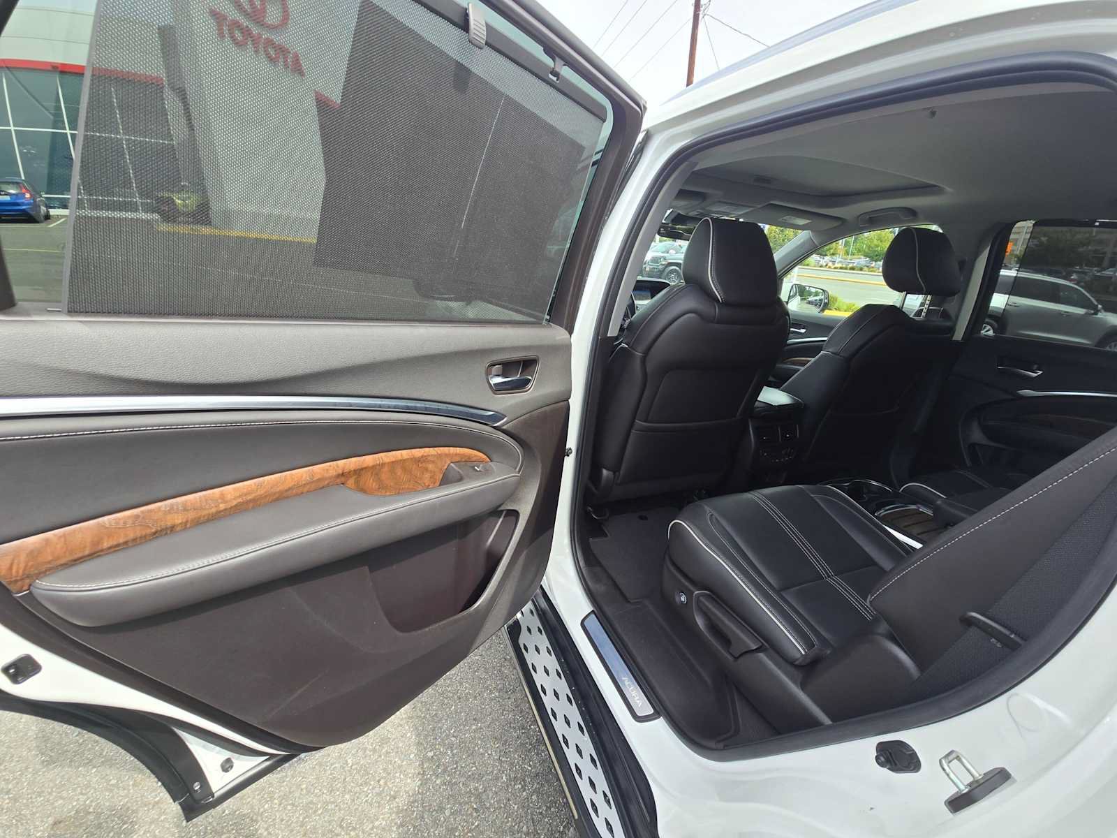 Used 2019 Acura MDX w/ Advance Package AWD/4WD image 15