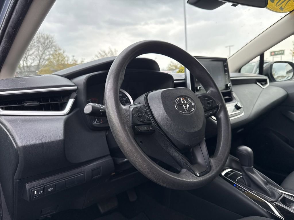 Used 2020 Toyota Corolla LE FWD image 10