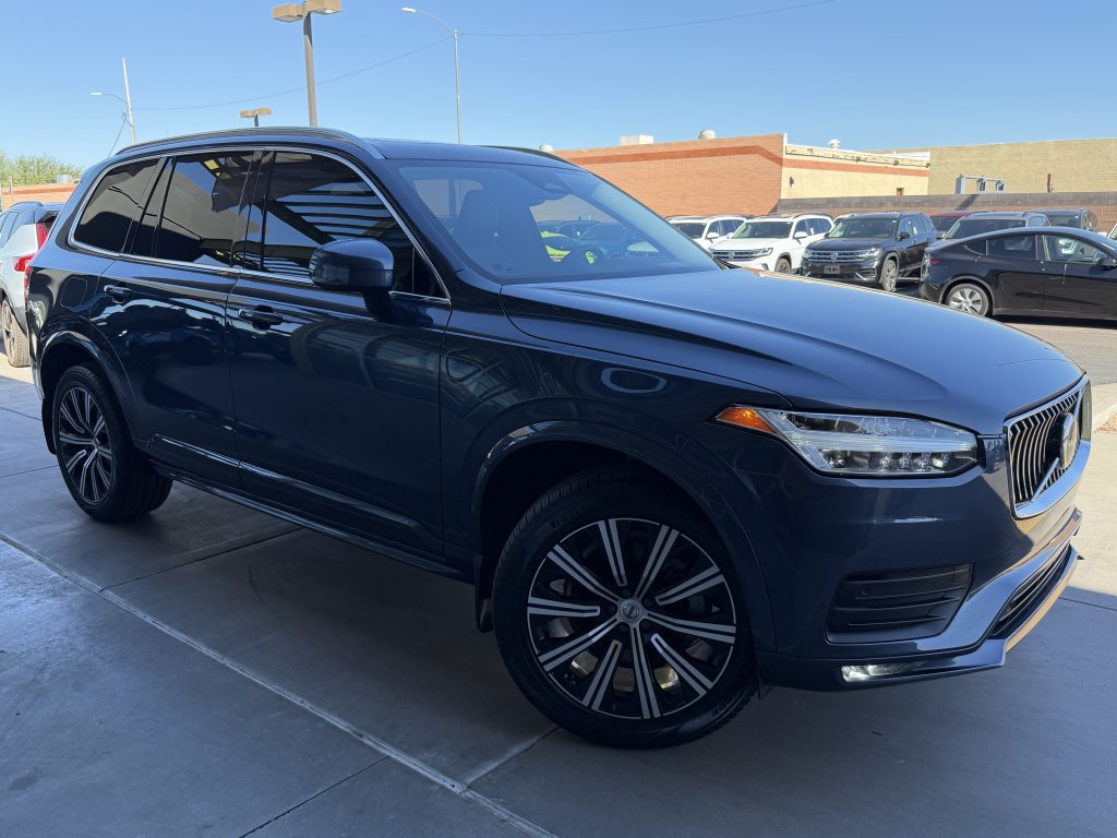 Used 2023 Volvo XC90 B5 Core w/ Protection Package AWD/4WD image 6