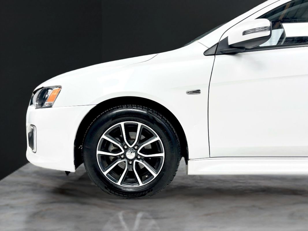Used 2017 Mitsubishi Lancer ES image 37