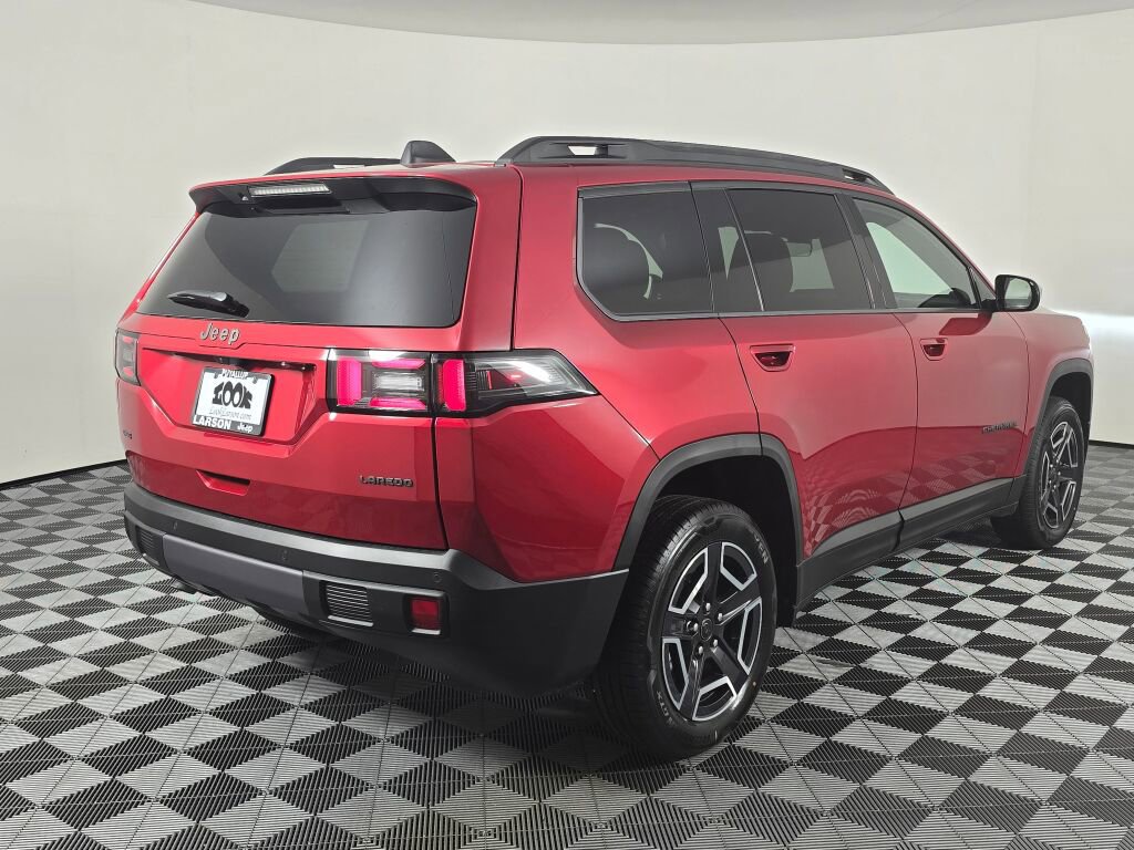 New 2026 Jeep Cherokee Laredo image 4