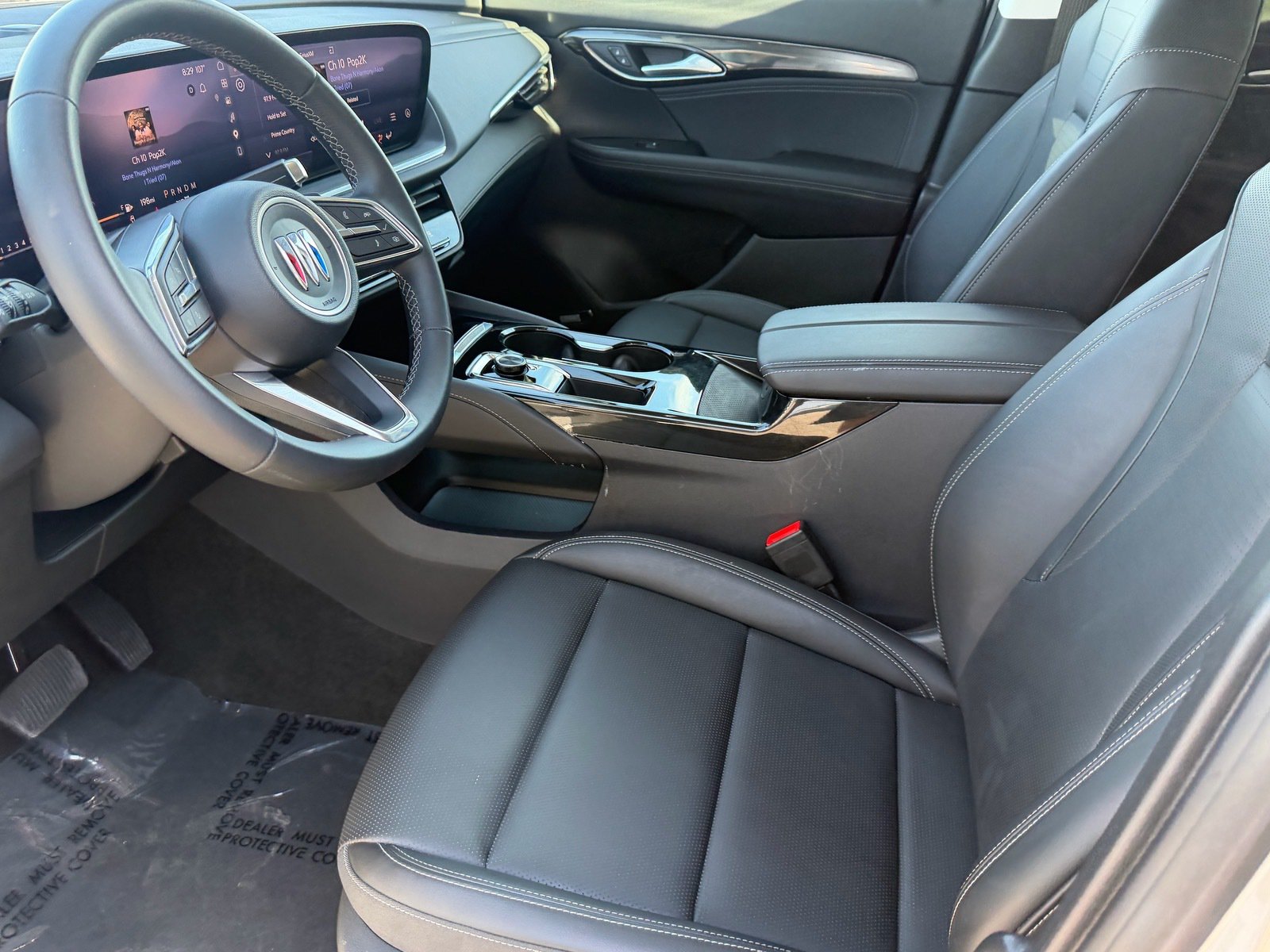 Used 2025 Buick Envision Preferred AWD/4WD image 19