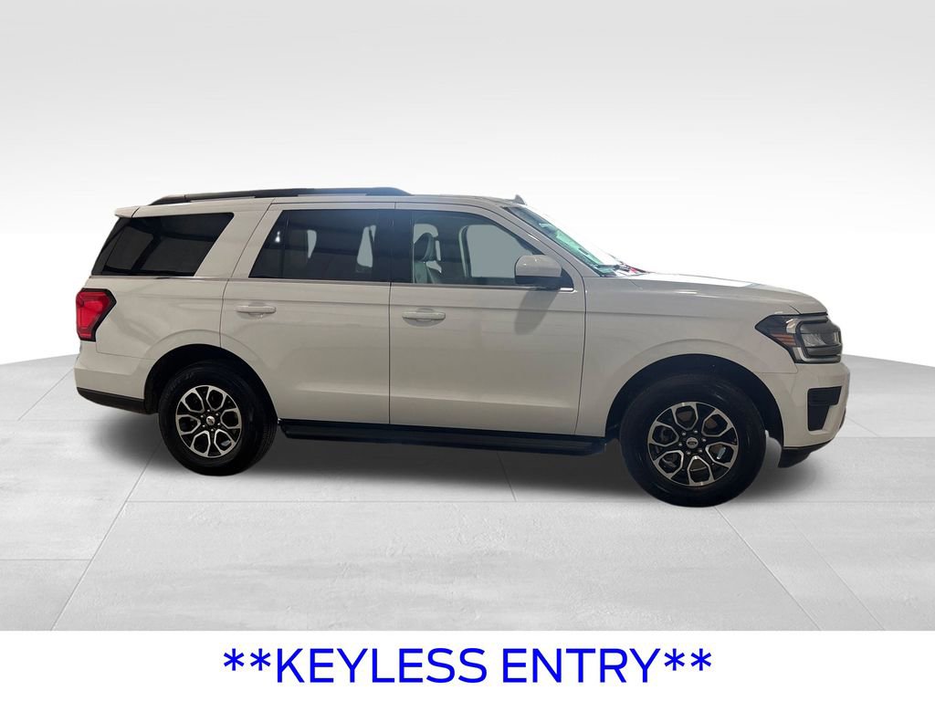 Used 2024 Ford Expedition XLT AWD/4WD image 9