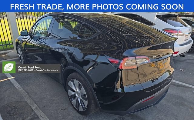 Used 2024 Tesla Model Y Long Range AWD/4WD image 7