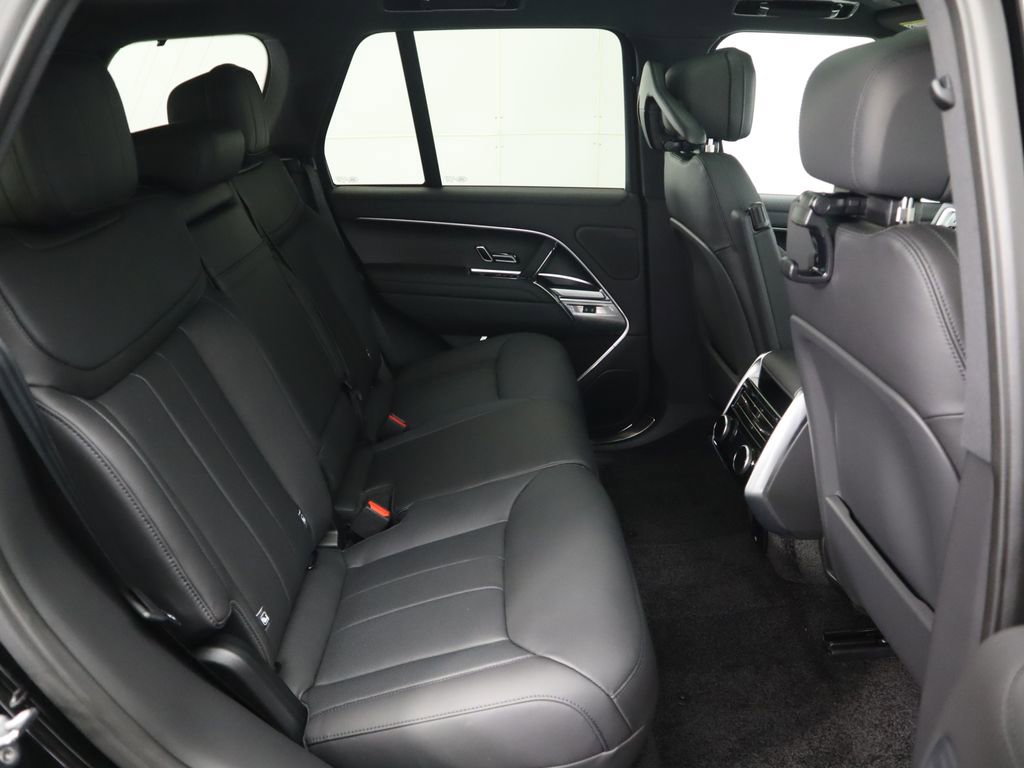 New 2026 Land Rover Range Rover SE image 23