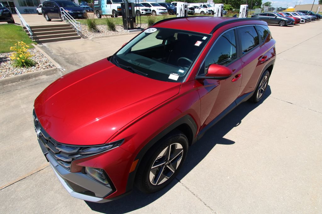 Used 2025 Hyundai Tucson SEL AWD/4WD image 19