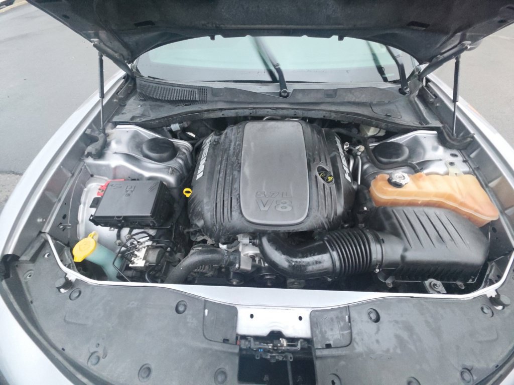 Used 2016 Dodge Charger R/T RWD image 12