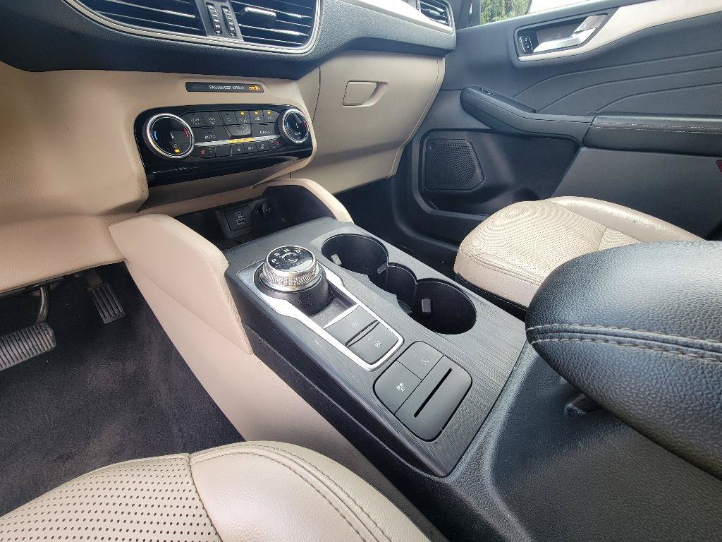 Used 2022 Ford Escape SEL FWD image 23