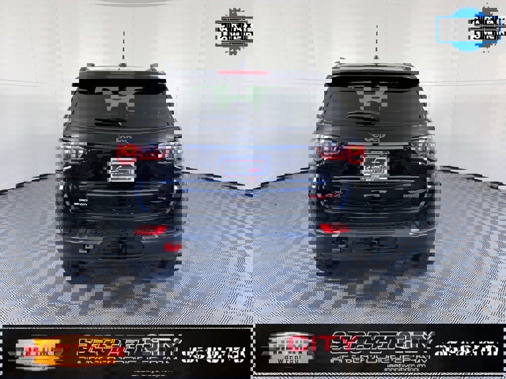 Used 2024 Jeep Compass Trailhawk w/ Trailhawk Convenience Group image 6