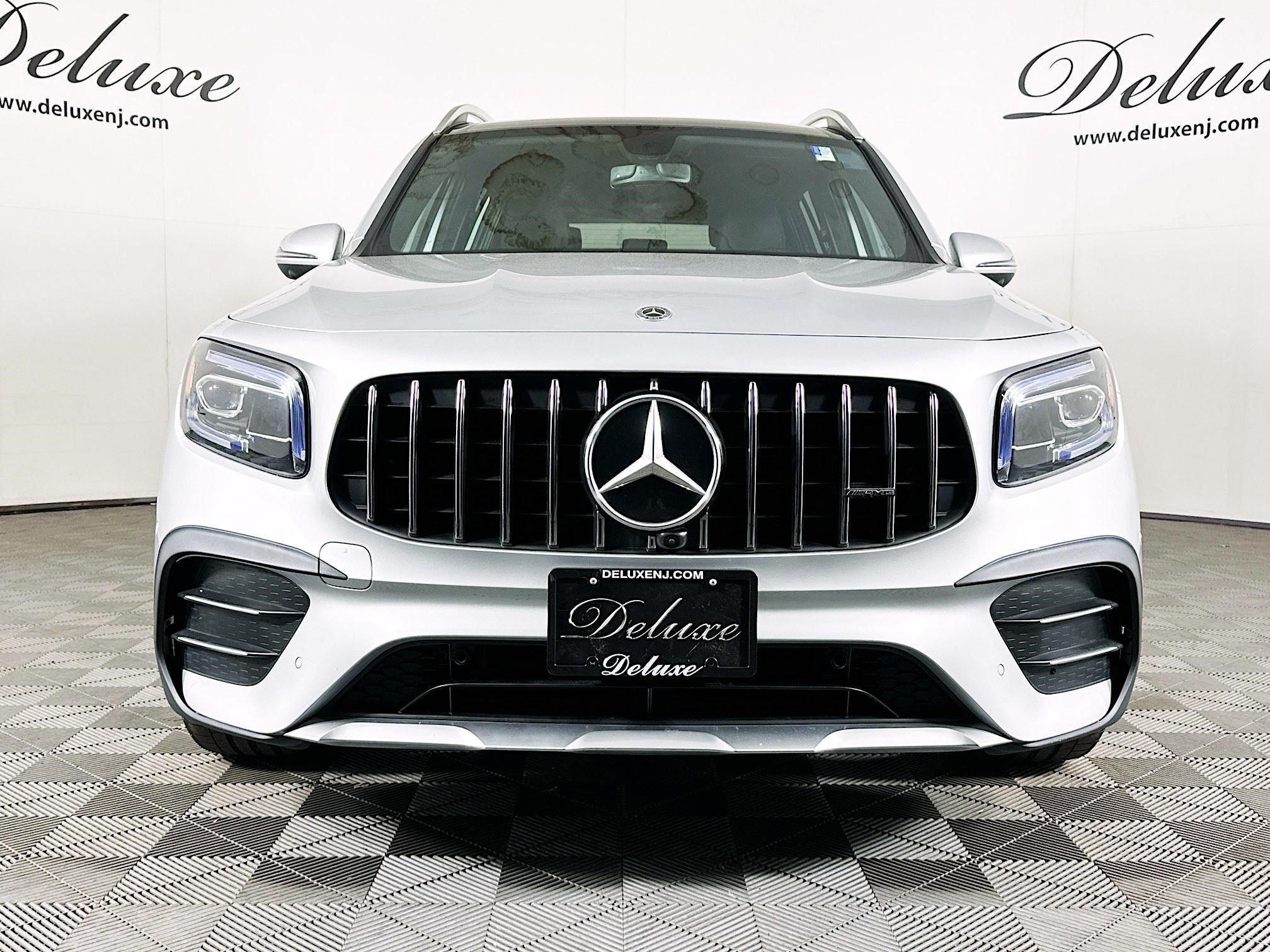 Used 2023 Mercedes-Benz GLB 35 AMG 4MATIC image 2
