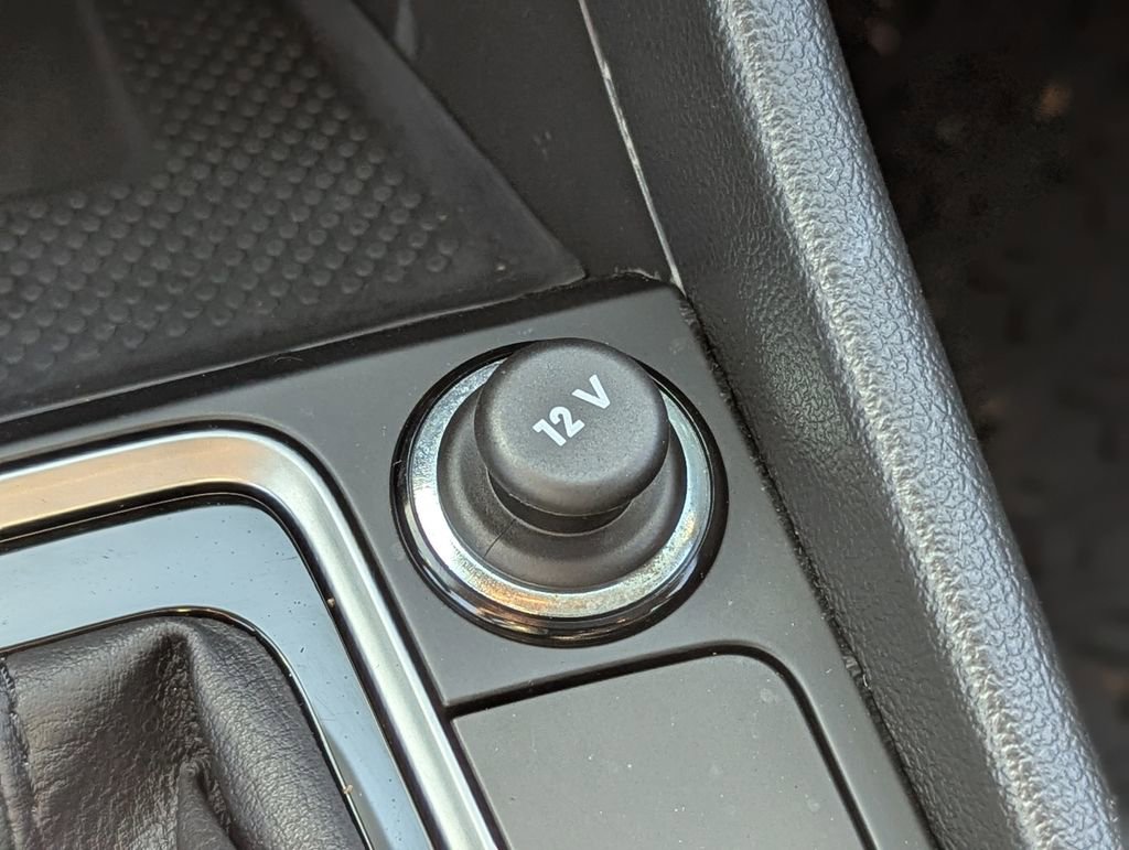 Used 2020 Volkswagen Jetta SEL FWD image 22
